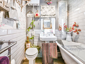 Photo 7- click for photo gallery